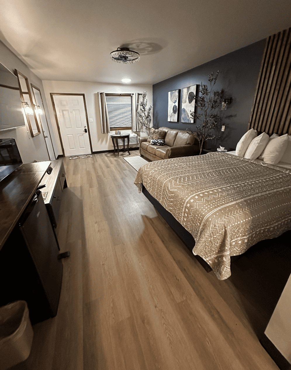 The Roscoe Boutiqe Motel in Coshocton County