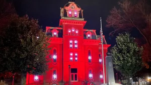 holiday lights at coshocton courthouse